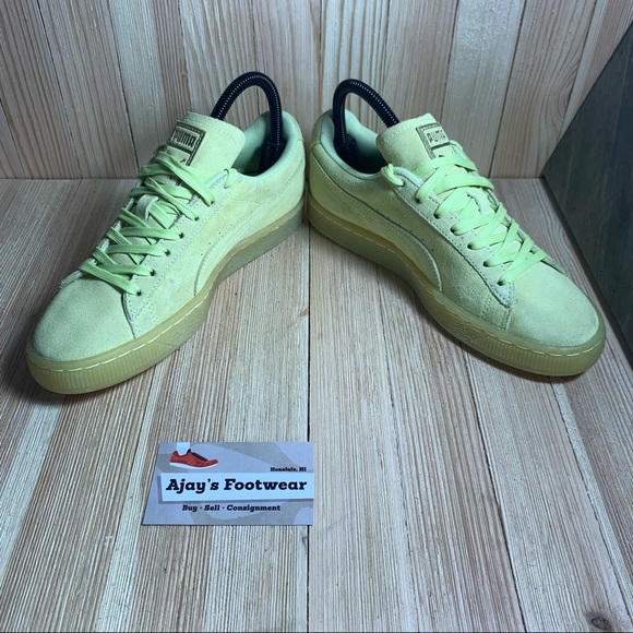 Puma Suede Classic Women’s Iced Yellow Shoes - Picture 3 of 11